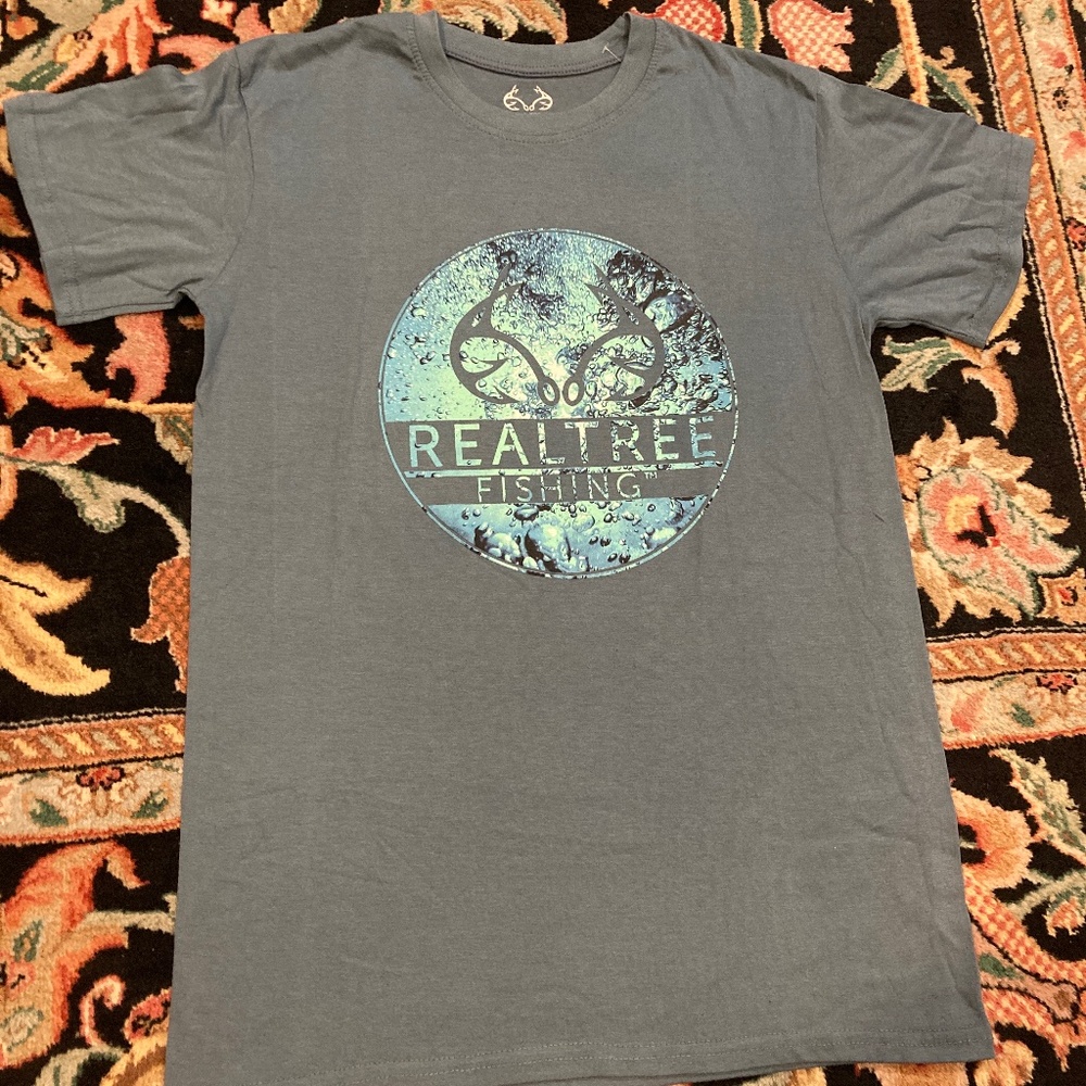 New Realtree men’s shirt